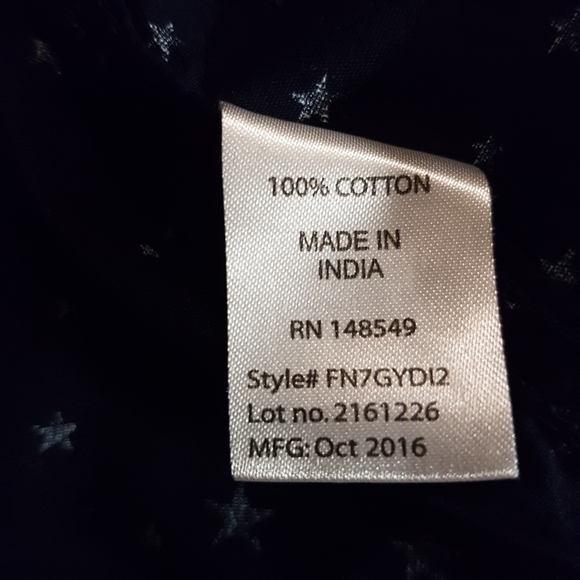 Free Planet boys size Medium or 10/12 button down short sleeves - Picture 4 of 5